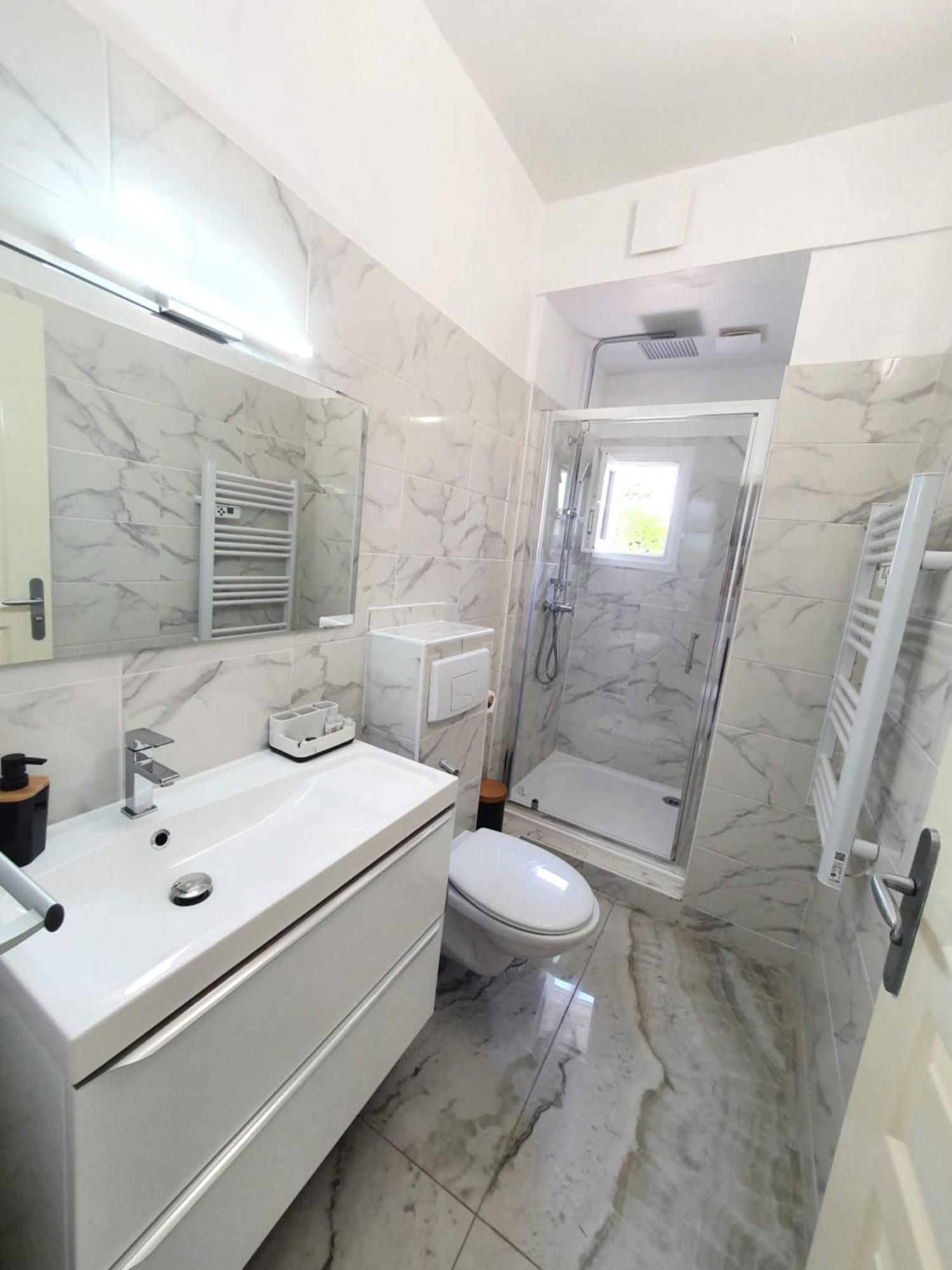 Logement Entier Avec Grand Jardin Et Parking Wifi 6 Et Fibre Berck Esterno foto